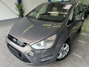 Ford S-Max *TITANIUM*ACC*BI-XEN*NAVI*LEDR*SHZ*ZHNR-NEU