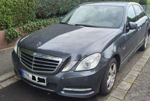 Mercedes-Benz E 220 E-Klasse Diesel CDI DPF BlueEFFICIENCY Automatik A