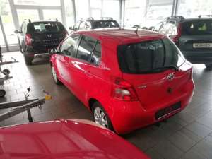 Toyota Yaris 1.3 Team /5-tg./Klima/ALU/AHK/PDC/RCD/ 1. Hand Bild 5