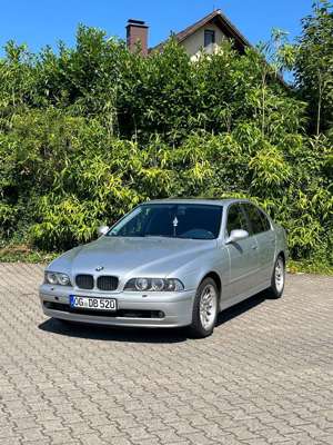 BMW 520 520i