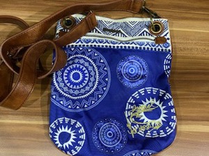 Desigual Tasche Blau