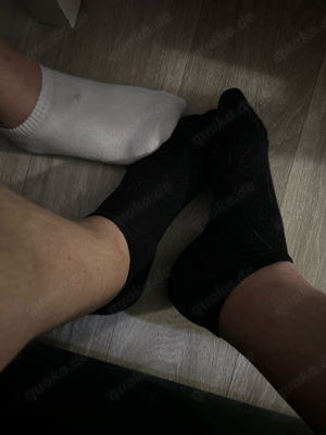 Getragene Socken und Schuhe von meiner Frau und mir! Bild 2