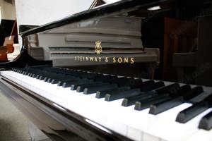 Flügel Klavier Steinway & Sons M-170, schwarz poliert, restauriert Bild 5