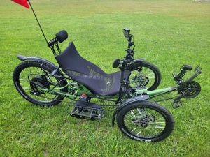  E-Trike Liegerad E-Bike Pedelec Vollgeferdert DEKERS HUNTER