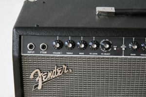 Fender E-Gitarren Combo Leistung: 100 Watt zu vermieten Bild 4