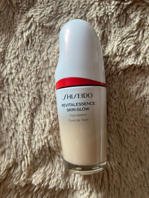 Shiseido Revitalessence Skin Glow 310.260,150