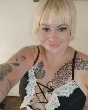 Nati, heisses Milf aus Ungarn 