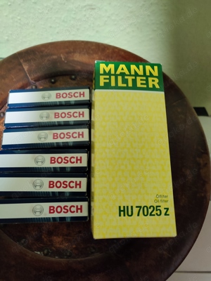 Verkaufe Privat 6 X Bosch Original Zündkerzen & ÖL Filter für Mercedes ML W 166 Bauj 2013