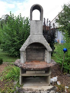 Garten Beton Stein Grill zu verschenken