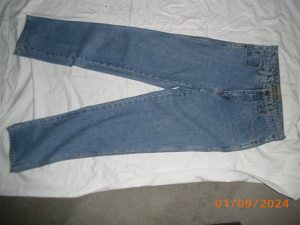 Jeans Stonewashed, Neu ungetragen in Größe 29   32