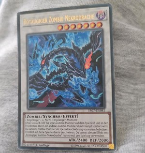 Yugioh Karte Rotäugiger Zombie Nekrodrache Holo Glitzer 