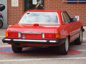 Mercedes-Benz SL 560 rot/beige TÜV neu, direkt losfahren