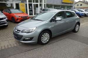 Opel Astra J Lim. 5-trg. Edition