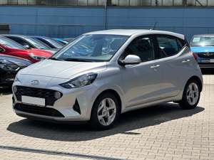 Hyundai i10 *AUTOMATIK*KLIMA*PDC*ALU*TEMP*Sitz+Lenkradhzg