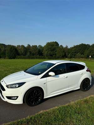 Ford Focus 1.5 EcoBoost Start-Stopp-System ST-Line