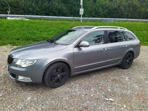 Skoda Superb Superb II Combi Diesel Combi 2.0 TDI PD Comfort