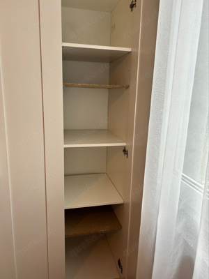 Kleiderschrank mit Spiegeltür