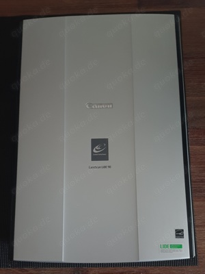 Canon CanoScan LiDE 90 Scanner 