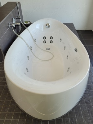 Whirlbadewanne AVEO (Villeroy & Boch)