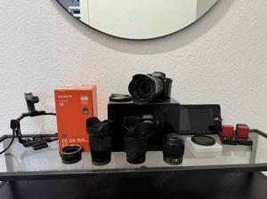 Sony Alpha 7 IV Als Set (ILCE-7M4K) 24-105 mm 4 Objektive und Mehr