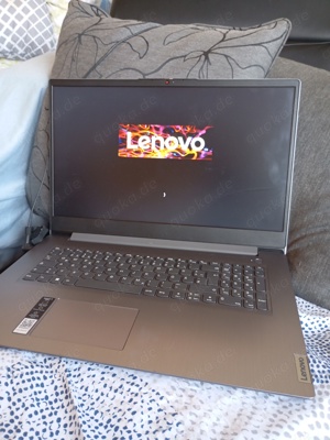 Lenovo IdeaPad 3 17' 256 Gb Intel Inside Full HD LED Black Light etc top Zustand 