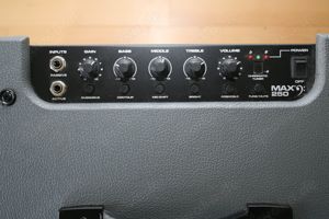 E-Bass-Verstärker Peavey Max 250 zu Vermieten Bild 6