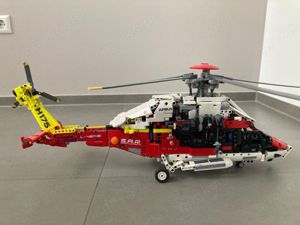 Lego Technic 42145 Airbus H175 Rettungshubschrauber Top Zustand