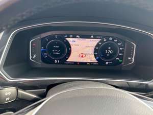 Volkswagen Tiguan R-Line 4M Pano Leder LED HUD AHK CarPlay Bild 5
