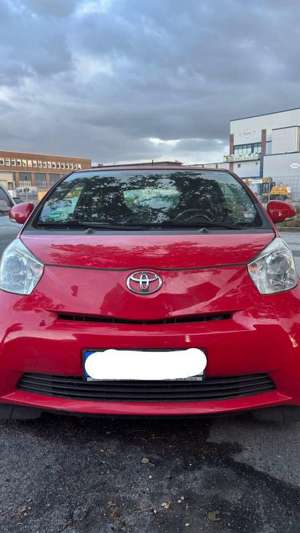 Toyota iQ