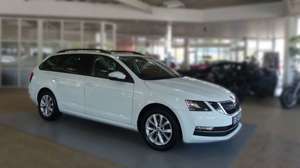 Skoda Octavia Combi Style PLUS; NAV SpoSitz KAM PANO..