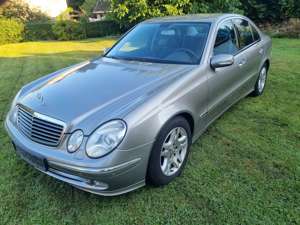 Mercedes-Benz E 270 E-Klasse Diesel CDI Avantgarde ERSTER HAND