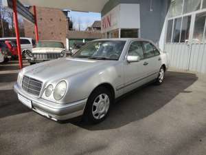 Mercedes-Benz E 230 Elegance Autom. Klima SHZ Ab.AHK