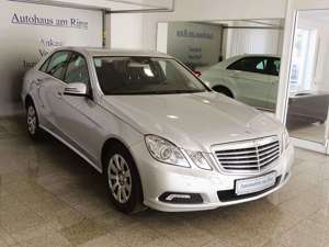 Mercedes-Benz E 220 CDI Elegance Automatik Xenon Comand PDC !!