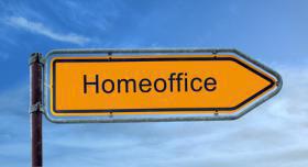 Home-Office Chat-Moderator in