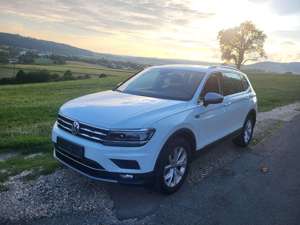 Volkswagen Tiguan Highline 4Motion 7-Sitzer ACC RFK Head-up SHZ Navi