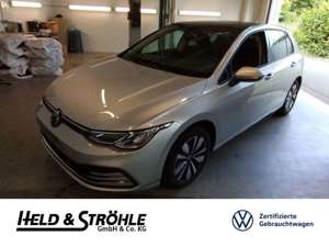 Volkswagen Golf 8 MOVE 1.5 TSI LED NAV PANO STANDHZG KAM