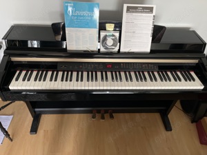 E-Piano, edles Schmuckstück. YAMAHA Clavinova CLP-240 