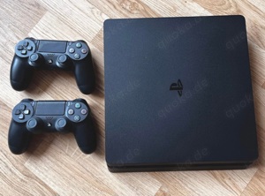 Playstation 4 + 2 Controller 