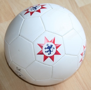 NEU - Weißer Fußball - Size 5 - "Löwen" - TOP-Zustand - NEU !!