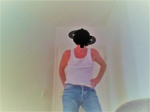 Single sucht eine niveauv. Cuckoldbeziehung von Anfang an