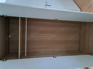 Kleiderschrank