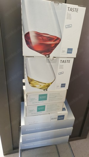 Schott Zwiesel 32 Tritan Gläser Wein Champagner NP ca. 250.-   ovp