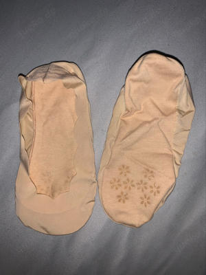 getragene ballerina socks