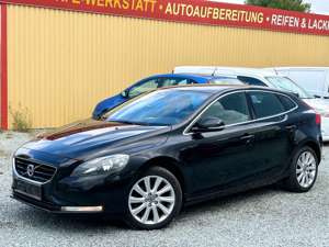 Volvo V40 D4 Summum, LEDER,NAVI,Serviceheft n.b.Volvo