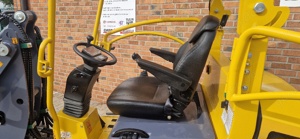 Elektro Eurotrac W11E Allrad Hoflader Standard ohne Kabine, 3. Steuerkreis 48V, 400A Bild 6