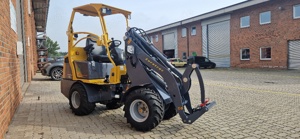 Elektro Eurotrac W11E Allrad Hoflader Standard ohne Kabine, 3. Steuerkreis 48V, 400A Bild 8