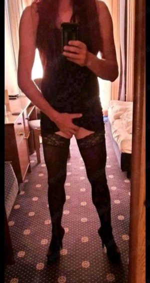 Crossdresser sucht dominanten Ihn ü55 für nächtliche Action