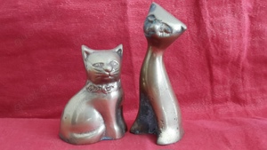 2 hochelegante Katzen   Katzen-Figuren aus Messing, Höhe 9 cm und 6 cm, schwer und massiv zus. 5  