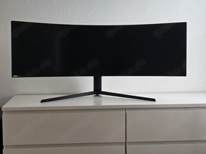 Samsung Odyssey Gaming Monitor 49 Zoll (CG94TSSR)