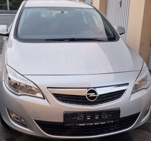 Opel Astra J 